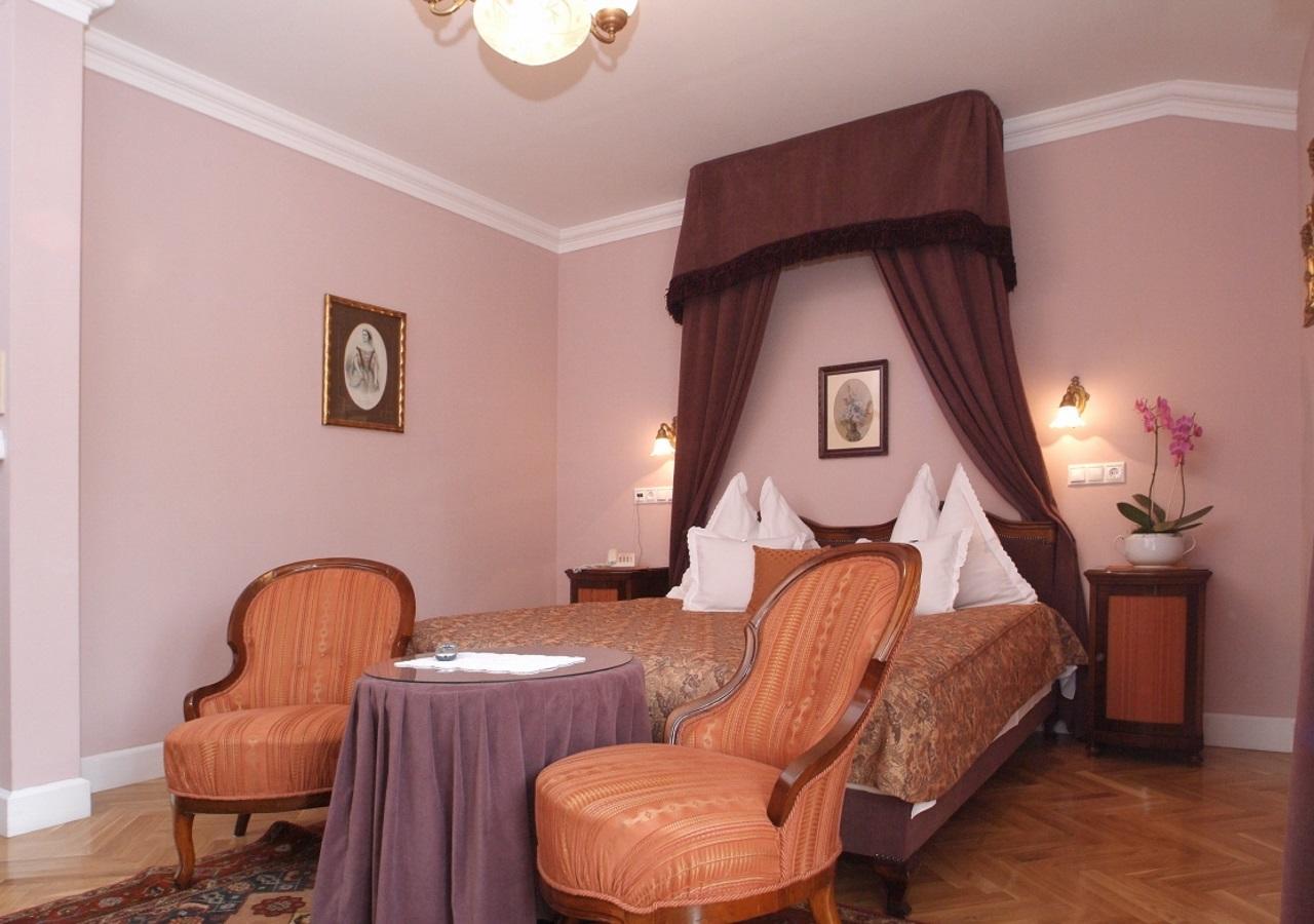 Boutique Hotel Szarcsa Székesfehérvár المظهر الخارجي الصورة