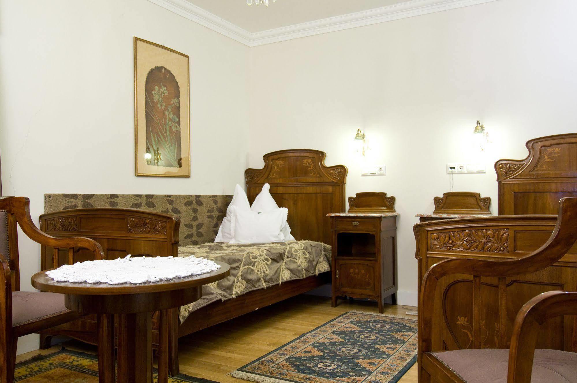 Boutique Hotel Szarcsa Székesfehérvár المظهر الخارجي الصورة